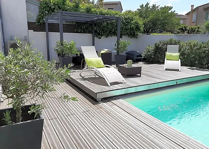 Chambre double dans maison chaleureuse et familiale